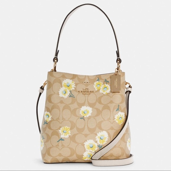 NEW Coach Small Town Bucket Bag In Signature Canvas With Daisy Print - Picture 2 of 12